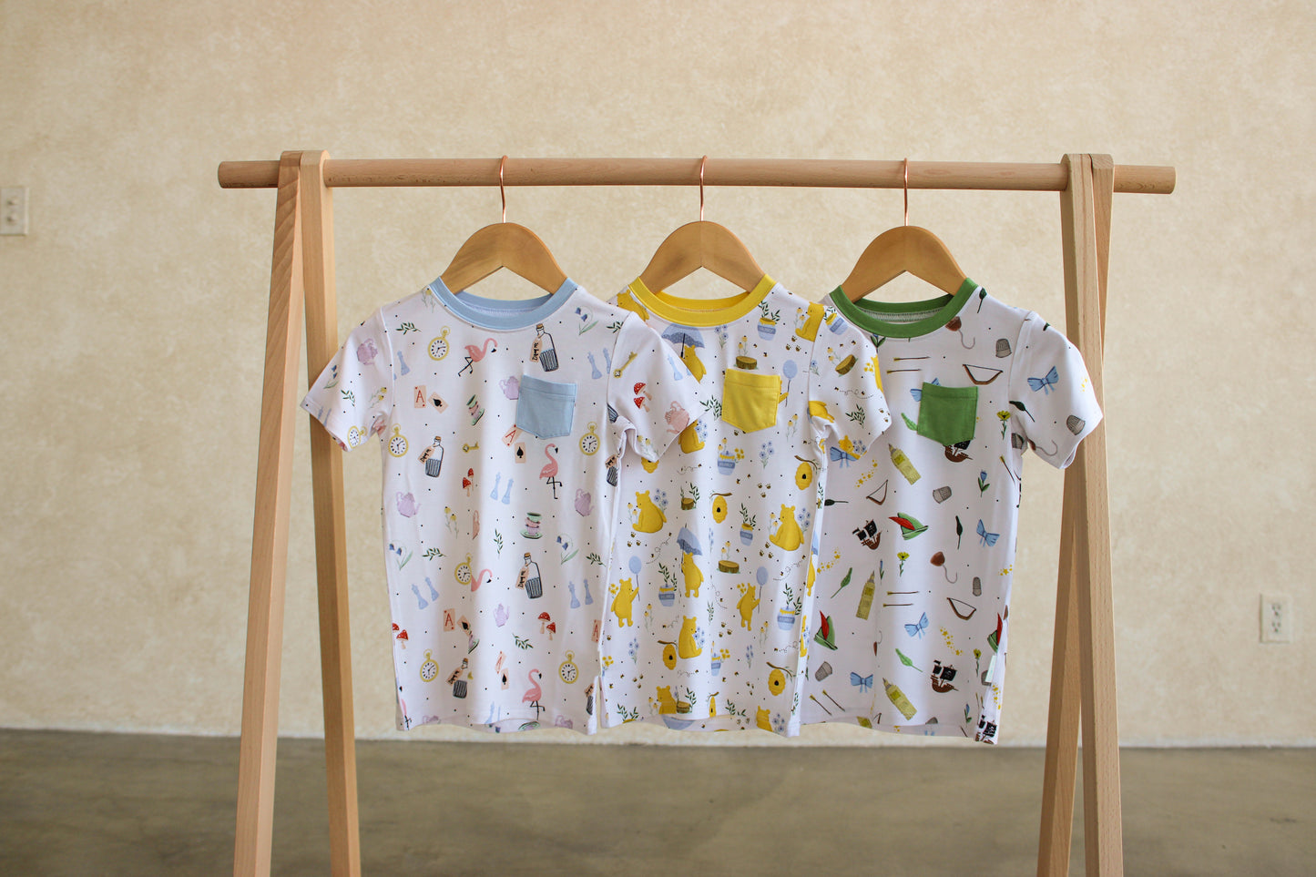 Story Time - Big Adventure - Unisex Pocket Tee